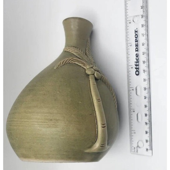 Tommy Bahama Accents Vintage Rare Tommy Bahama Art Pottery Green Ceramic Bud Vase Palm Tree